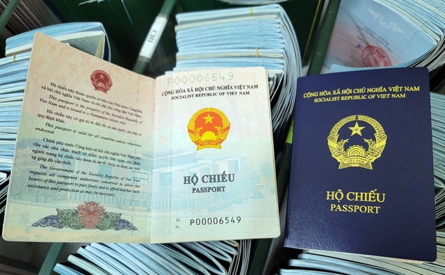 Công dân Việt Nam có thể đến 54 quốc gia và vùng lãnh thổ mà không cần visa - Ảnh 1.