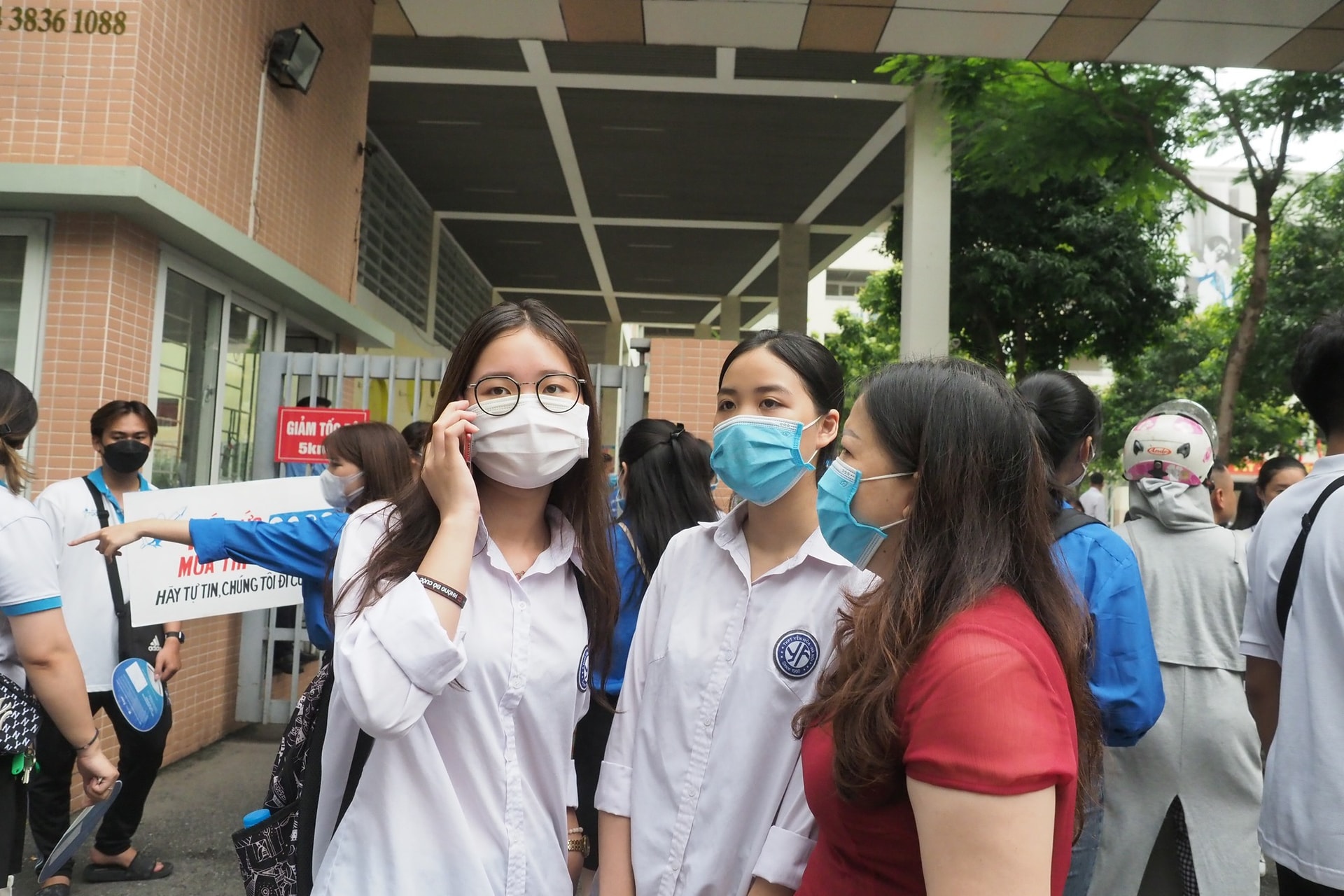 Thí sinh thi xong môn Ngữ văn với tâm lý khá thoải mái - Ảnh 6.