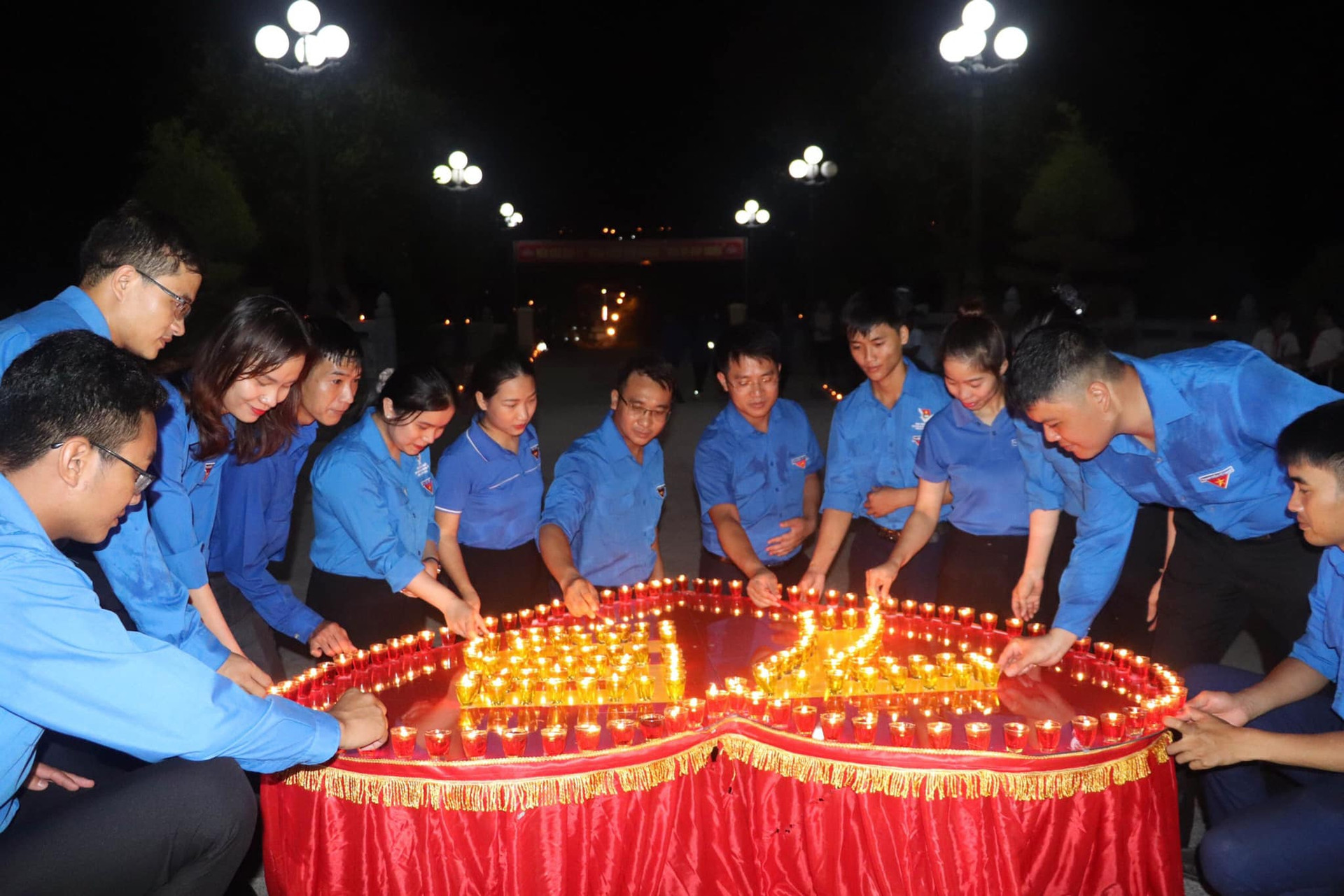 Những hình ảnh xúc động tri ân Ngày thương binh - liệt sĩ  - Ảnh 10.