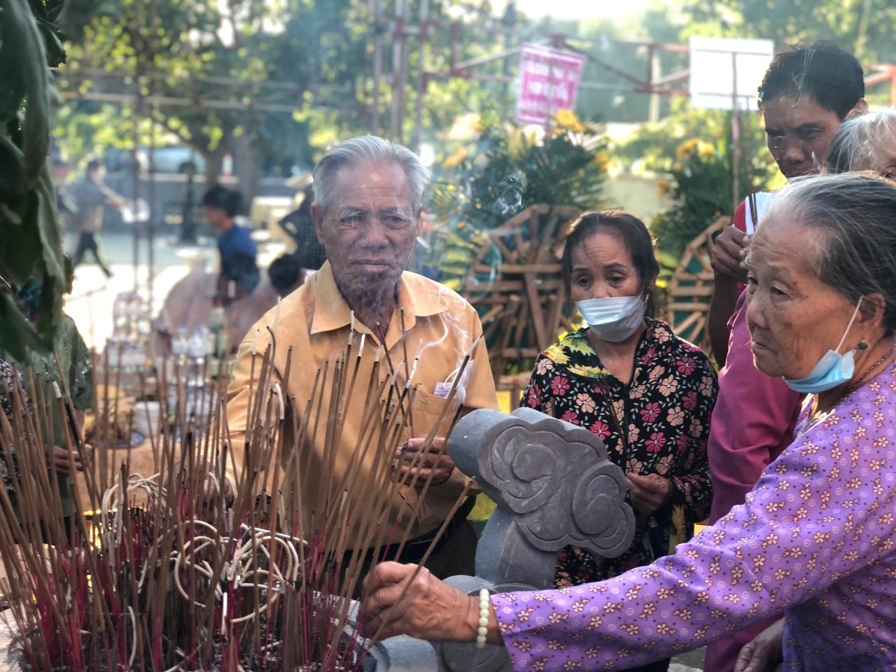 Những hình ảnh xúc động tri ân Ngày thương binh - liệt sĩ  - Ảnh 6.