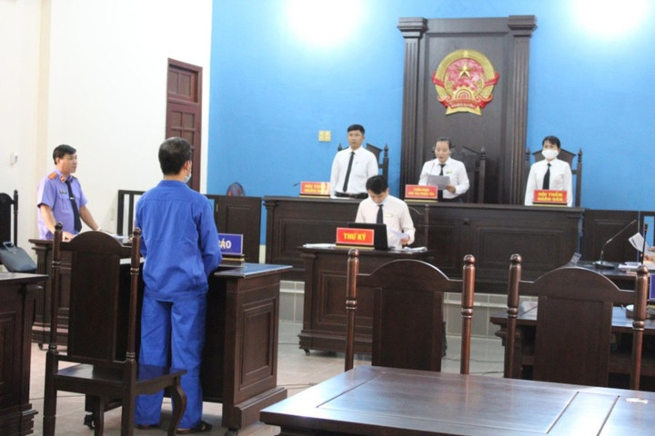 Pháp luật 24h: Bộ Công an tìm người bị hại trong vụ án xảy ra tại Công ty Tân Hoàng Minh - Ảnh 2.