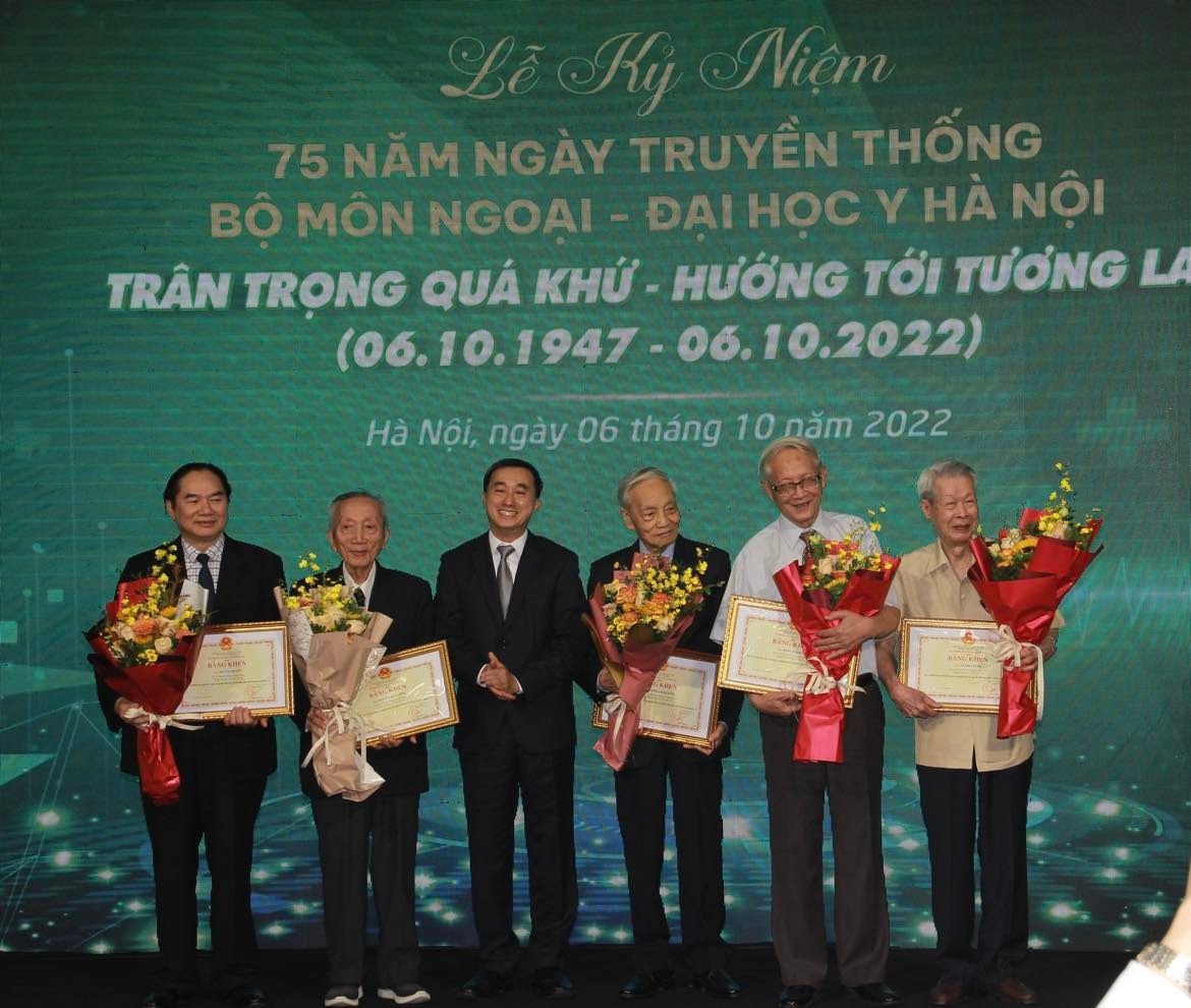 Nhiều tên tuổi thầy thuốc ngoại khoa của Việt Nam được thế giới khâm phục - Ảnh 1.