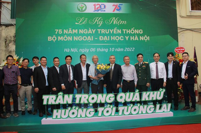 Nhiều tên tuổi thầy thuốc ngoại khoa của Việt Nam được thế giới khâm phục - Ảnh 2.