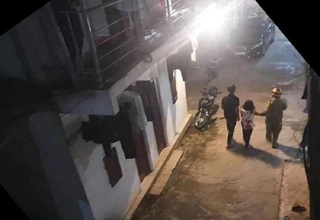 Đâm bạn gái trọng thương rồi tự cứa cổ tại phòng trọ - Ảnh 1.