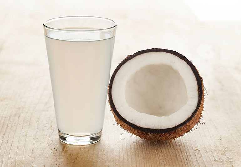 Nước dừa có làm tăng lượng đường trong máu? - Ảnh 2.