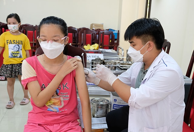 Sáng 14/12: Cập nhật danh sách mới nhất các tỉnh, thành phố tiêm vaccine COVID-19 thấp - Ảnh 1.