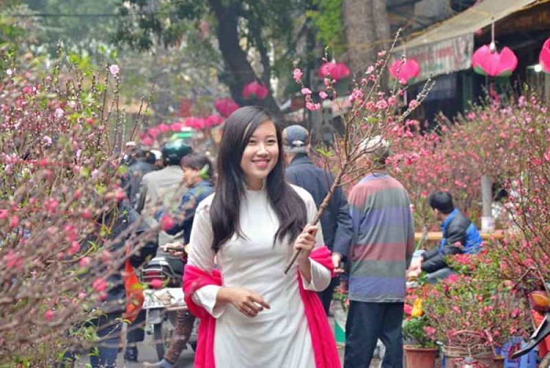 Chi tiết các tuyến đường bị cấm ở Hà Nội để phục vụ chợ hoa Tết Quý Mão 2023 - Ảnh 1.