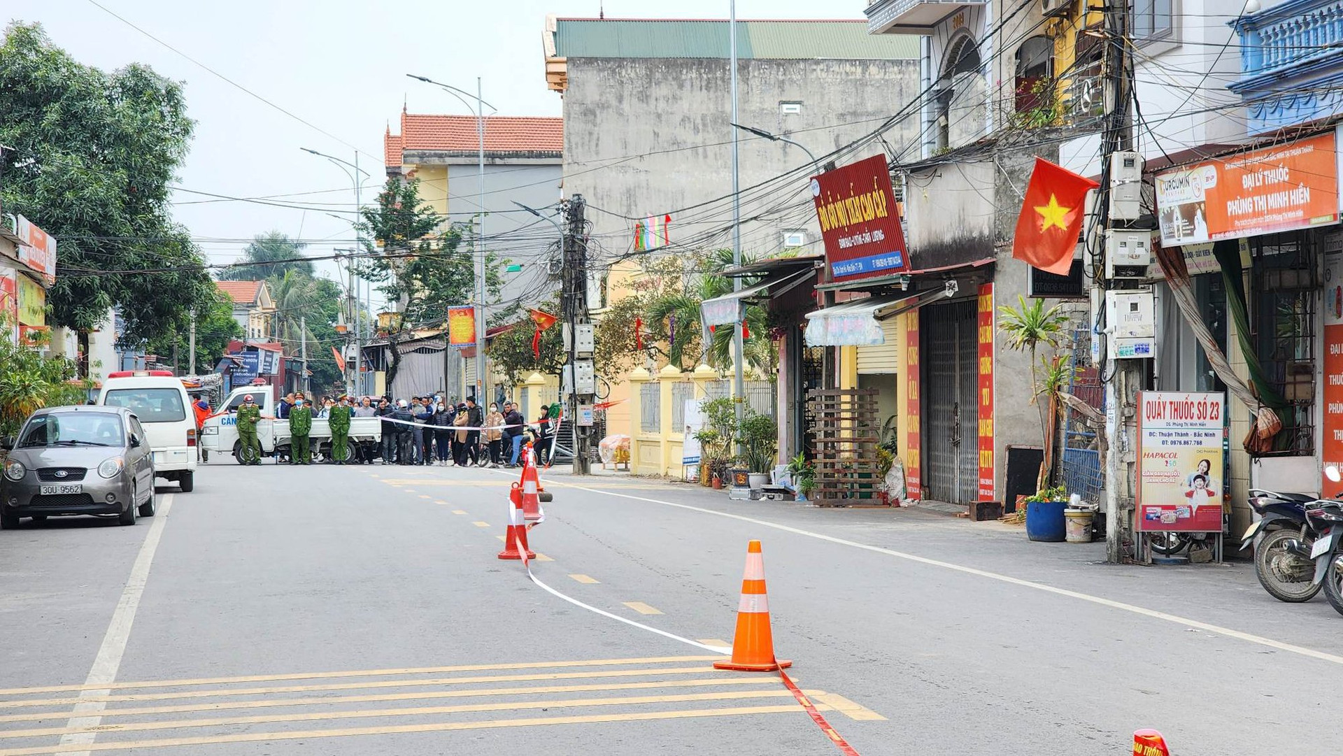 Khởi tố đối tượng ra tay sát hại vợ chồng giáo viên ở Bắc Ninh vì lụy tình - Ảnh 4.