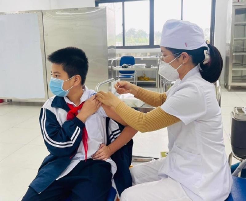 Biến thể phụ XBB có khả năng tránh miễn dịch, lây lan nhanh hơn, nhiều nơi vẫn tiêm vaccine COVID-19 chậm - Ảnh 1.