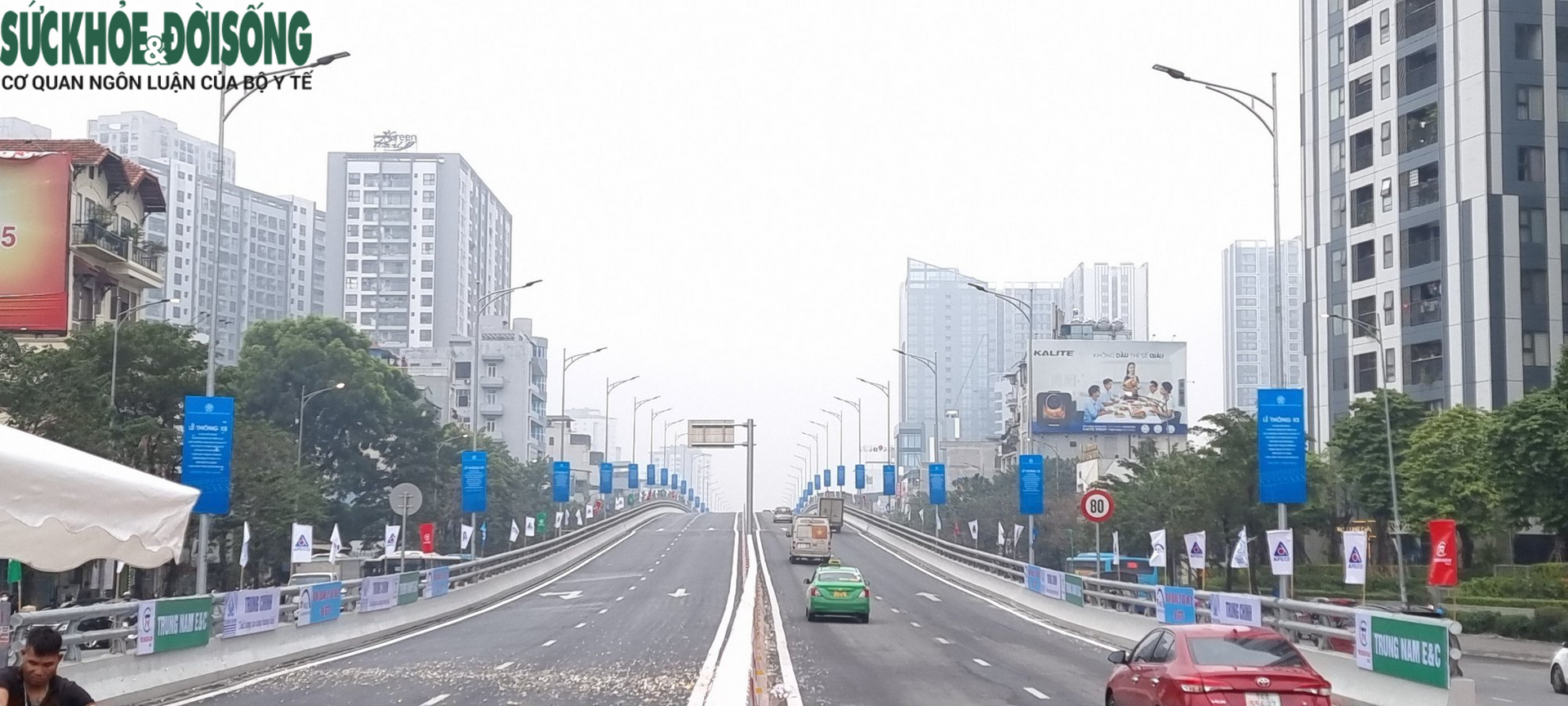 Ngắm toàn tuyến đường vành đai 10.000 tỷ ở Hà Nội trong ngày thông xe - Ảnh 4.