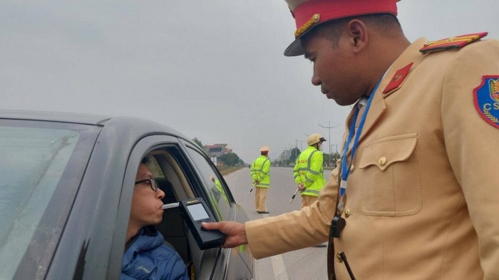 Vì sao vi phạm nồng độ cồn nghỉ Tết Nguyên đán 2023 tăng gấp nhiều lần mọi năm? - Ảnh 2.