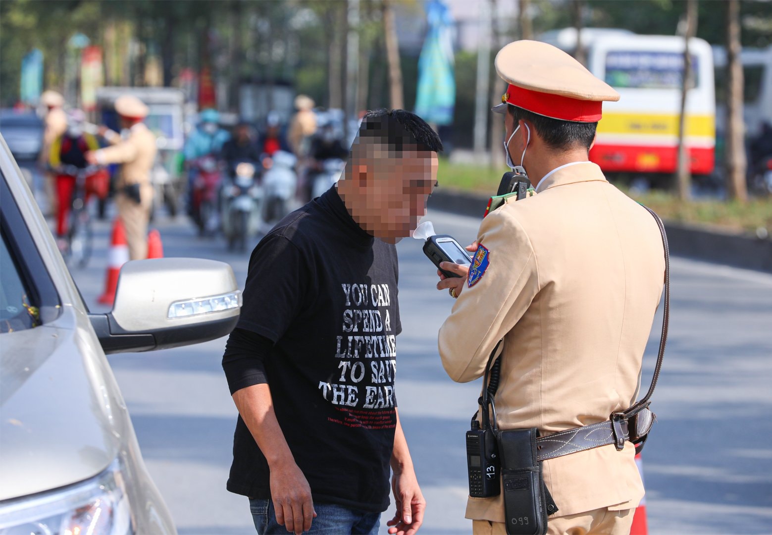 Vì sao vi phạm nồng độ cồn nghỉ Tết Nguyên đán 2023 tăng gấp nhiều lần mọi năm? - Ảnh 6.