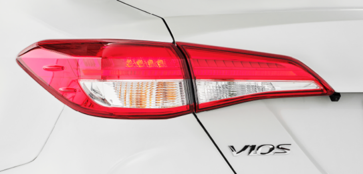 Cận cảnh xe Toyota Vios 2023 mới ra mắt: Choáng nhất là giá chỉ từ 479 triệu - Ảnh 5.