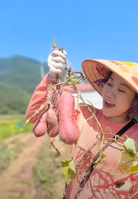 Cưới chồng Hàn Quốc kém 19 tuổi nhờ mai mối, cô gái trẻ may mắn đổi đời - Ảnh 3.