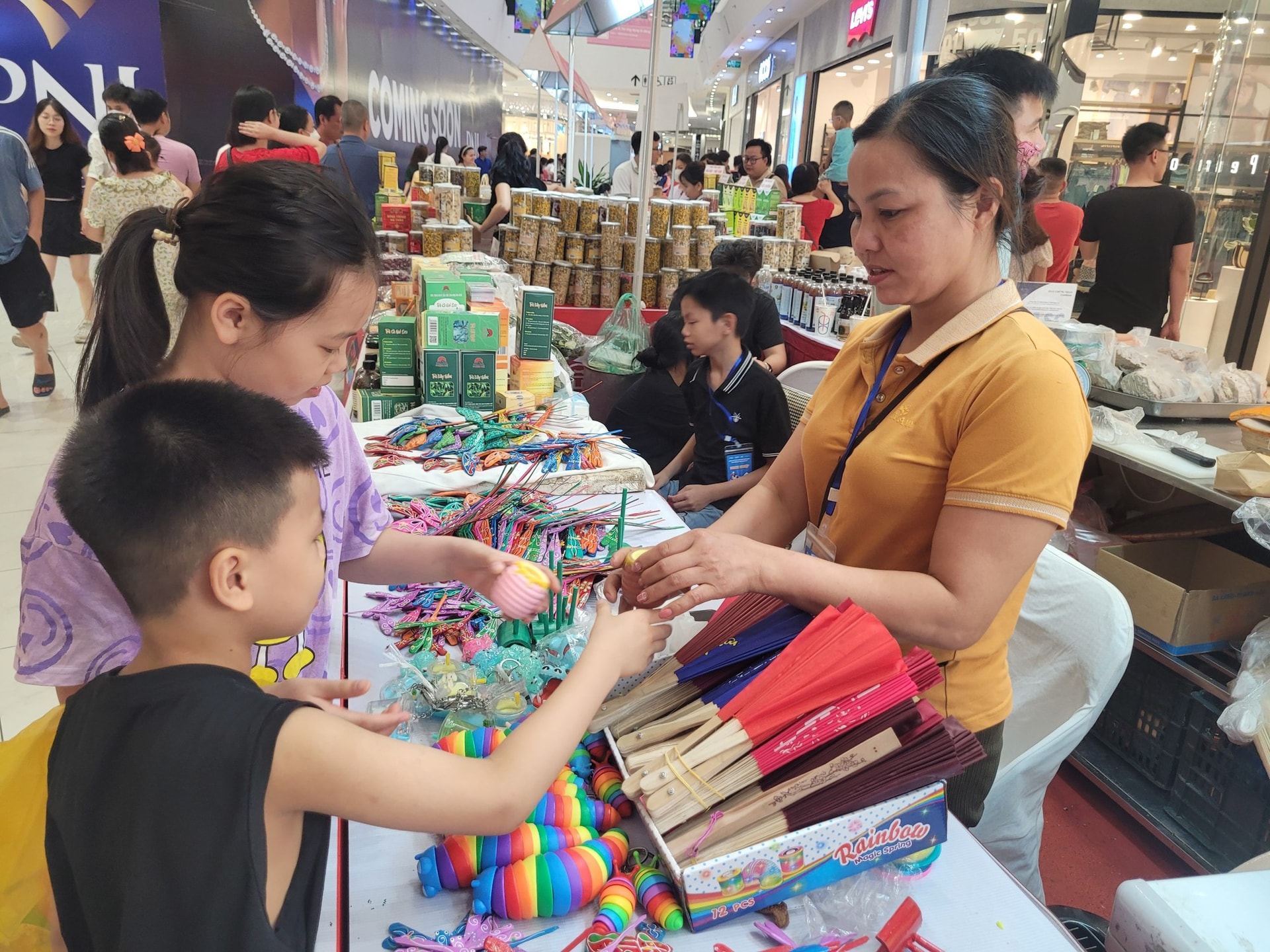 Người tiêu dùng ngày càng sẵn sàng chi mạnh tay với sản phẩm OCOP - Ảnh 5.