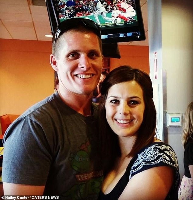 Bàng hoàng biết sự thật về chồng khi phát hiện vết bớt quen thuộc trên cổ đứa con mới sinh của bạn thân - Ảnh 4.