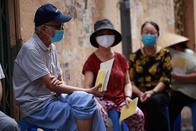 Nhóm người cao tuổi không có lương hưu từ 80 tuổi trở lên sẽ được nhận trợ cấp xã hội mức mới là 500.000 đồng/tháng. Ảnh minh họa: TL