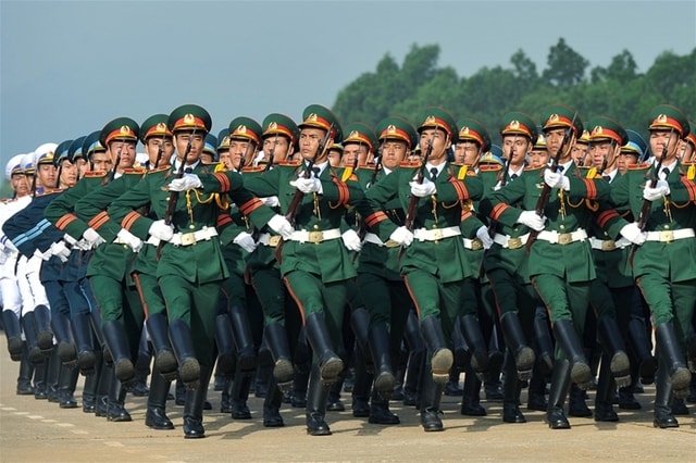 Sĩ quan là lực lượng nòng cốt của quân đội và là thành phần chủ yếu trong đội ngũ cán bộ quân đội. Ảnh minh họa: TL