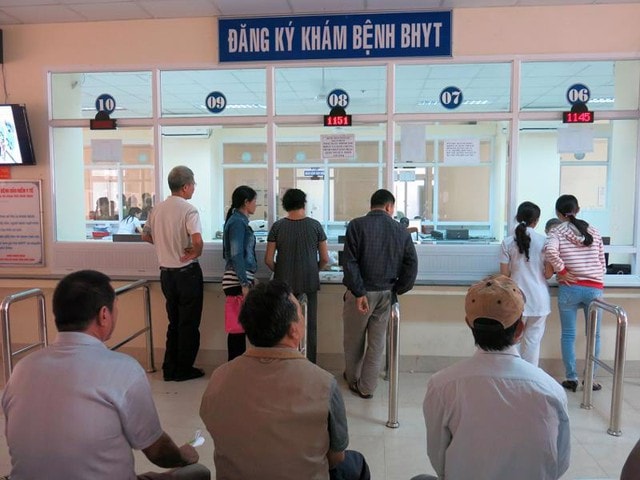 Tham gia bảo hiểm y tế khi khám chữa bệnh người dân được chi trả theo quy định. Ảnh minh họa: TL
