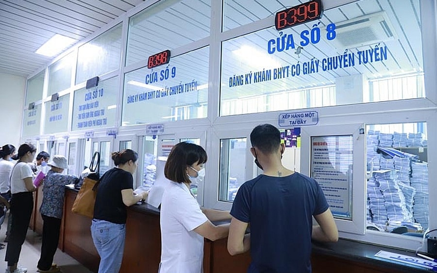 Từ 1/1/2025, người mắc bệnh hiếm, hiểm nghèo lên thẳng bệnh viện tuyến trên, BHYT vẫn thanh toán 100%- Ảnh 1.