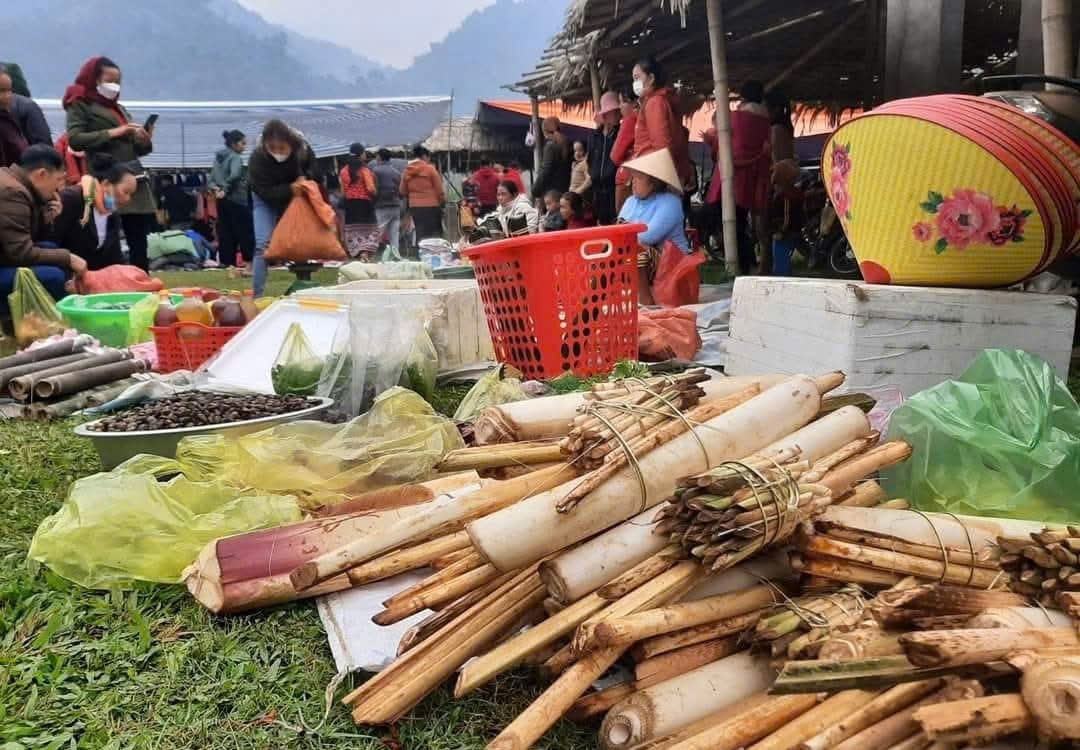 Rộn rã sắc xuân chợ phiên vùng cao xứ Nghệ- Ảnh 6.