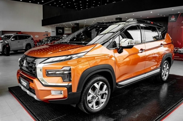 Giá lăn bánh Mitsubishi Xpander Cross mới nhất rẻ kỷ lục còn ưu đãi lớn, Suzuki XL7 không còn là đối thủ doanh số- Ảnh 2.