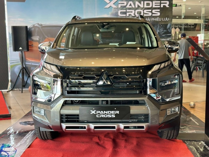 Giá lăn bánh Mitsubishi Xpander Cross mới nhất rẻ kỷ lục còn ưu đãi lớn, Suzuki XL7 không còn là đối thủ doanh số- Ảnh 3.
