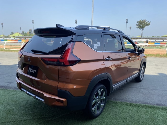 Giá lăn bánh Mitsubishi Xpander Cross mới nhất rẻ kỷ lục còn ưu đãi lớn, Suzuki XL7 không còn là đối thủ doanh số- Ảnh 5.