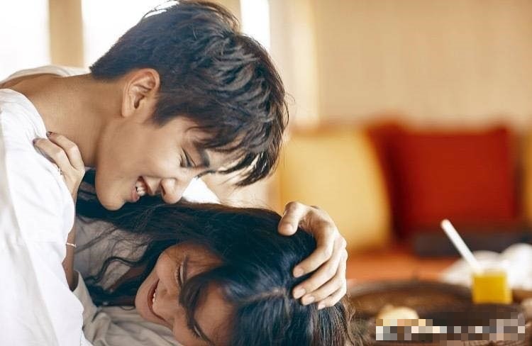 Ngã quỵ khi phát hiện chồng ngoại tình với người đàn ông đã có gia đình- Ảnh 2.