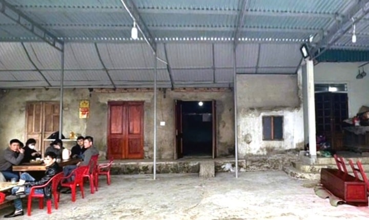 Kéo lê người tình trên đường dẫn đến tử vong- Ảnh 1. Kéo lê người tình trên đường dẫn đến tử vong- Ảnh 1.