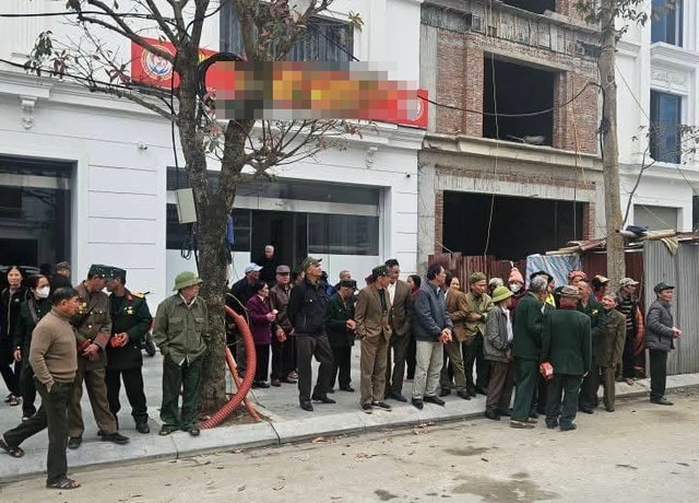 Làm rõ nghi vấn đưa người cao tuổi từ huyện miền núi xuống thành phố để chào, bán hàng giá cao- Ảnh 1. Làm rõ nghi vấn đưa người cao tuổi từ huyện miền núi xuống thành phố để chào, bán hàng giá cao- Ảnh 1.