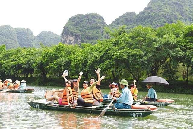 Thủ tướng yêu cầu các địa phương ngăn chặn, xử lý nghiêm các vi phạm trong lĩnh vực du lịch- Ảnh 1.