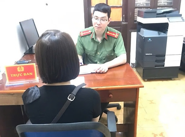 Chia sẻ thông tin đánh bạc lên mạng xã hội, cô gái bị xử phạt 7,5 triệu đồng- Ảnh 1.