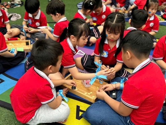 Tuyển sinh đầu cấp Hà Nội: Những điều phụ huynh cần nhớ- Ảnh 1.