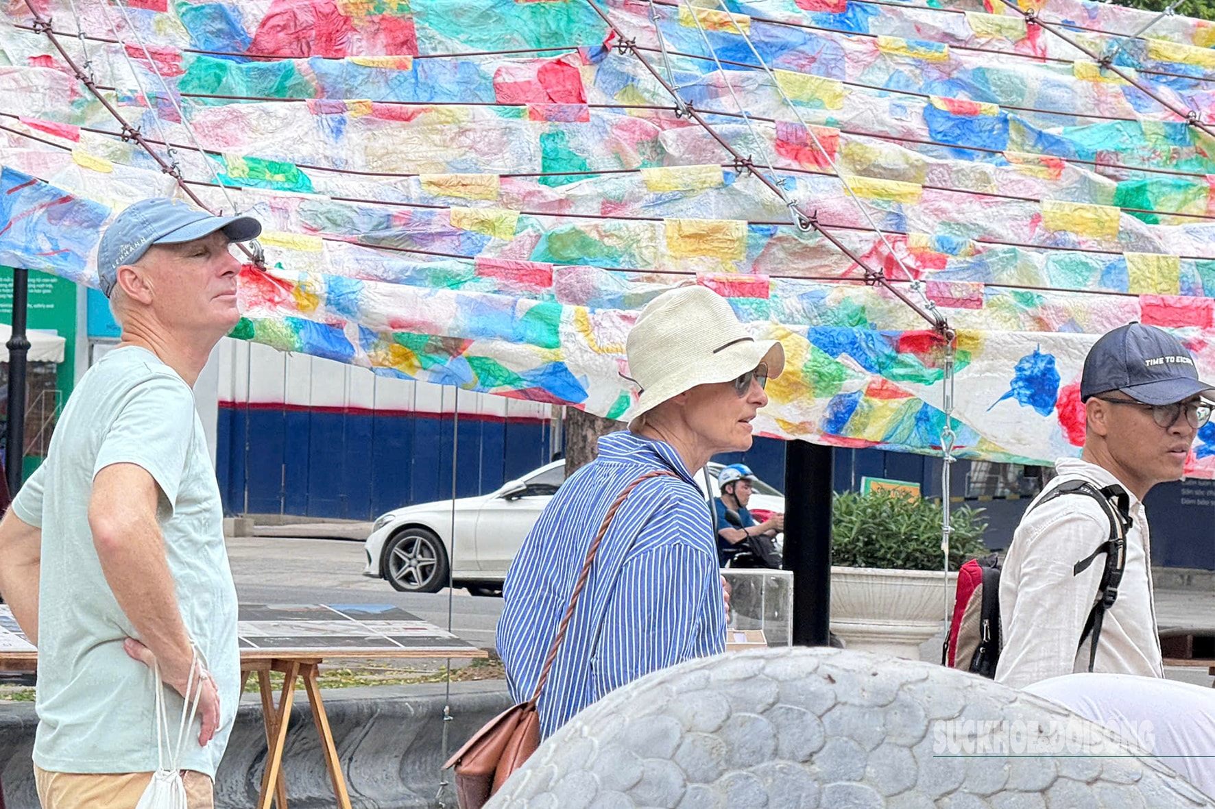 Tái chế rác thải nhựa, lan tỏa lối sống xanh- Ảnh 2.