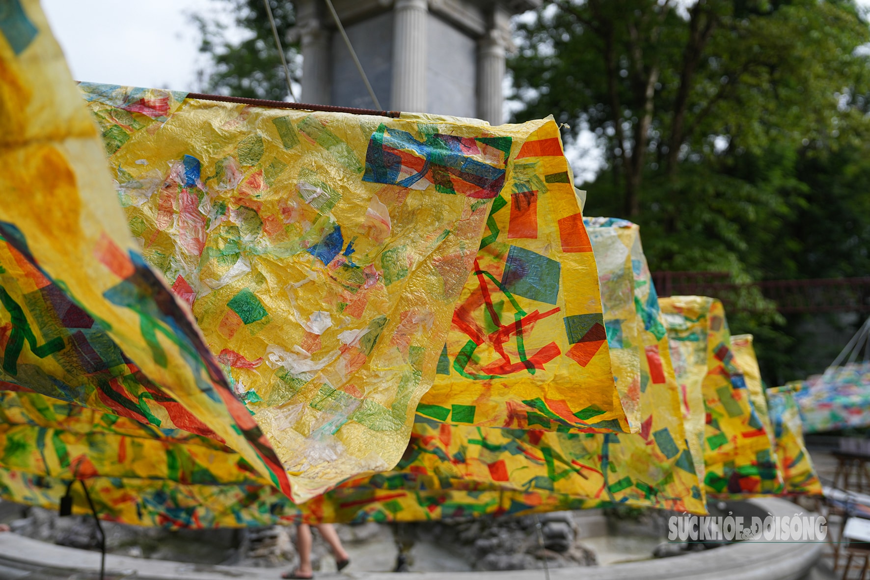 Tái chế rác thải nhựa, lan tỏa lối sống xanh- Ảnh 3.