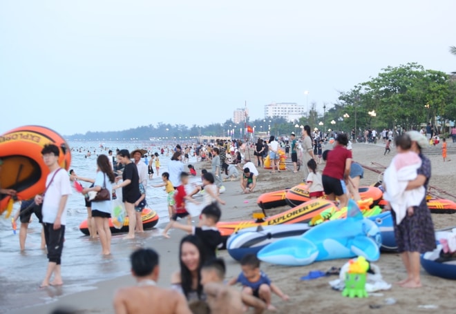 Chấn chỉnh ngay dịch vụ tại Cửa Lò sau phản ánh của du khách- Ảnh 3.
