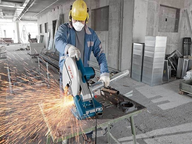 Vi phẫu cứu ngón tay đứt lìa cho nam công nhân- Ảnh 3.