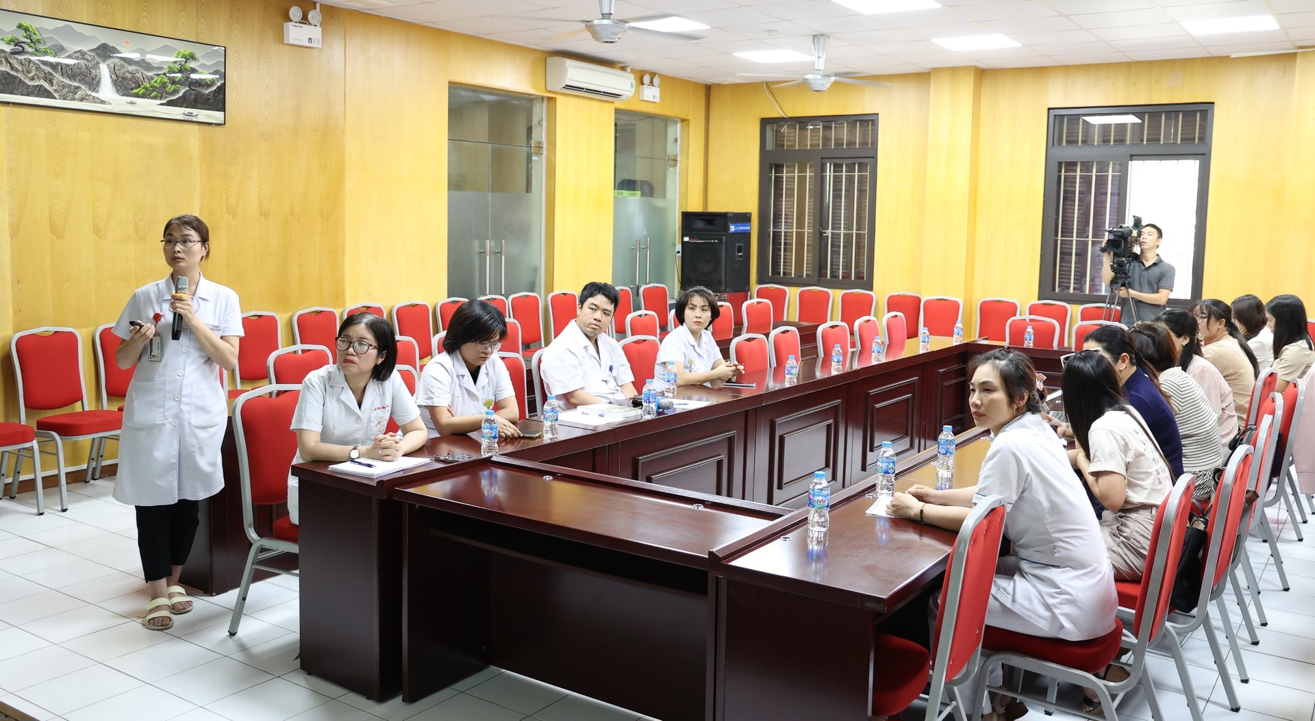 Có tới 15 - 20% người nghiện cờ bạc từng có hành vi tự sát- Ảnh 2.