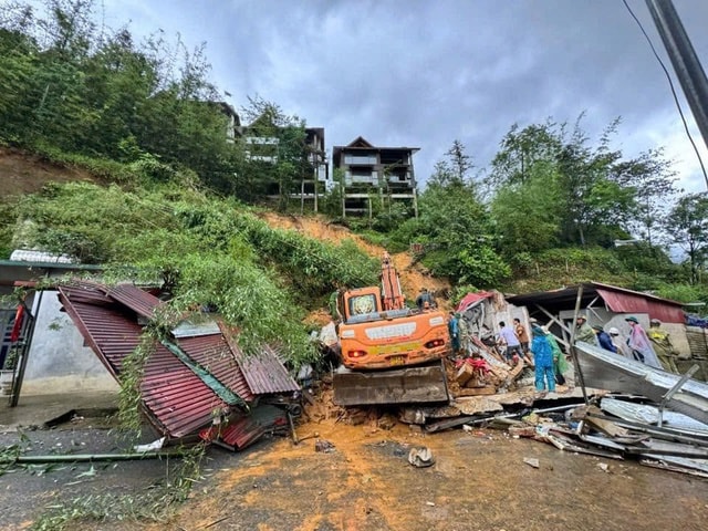 Mưa lớn gây sạt lở tại Sa Pa khiến một phụ nữ tử vong- Ảnh 1.