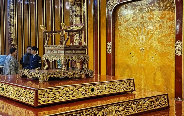 Thông tin mới nhất vụ bảo vật quốc gia ngai vua triều Nguyễn bị phá hoại- Ảnh 1.