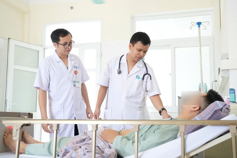 Tức ngực khi vận động, một thanh niên đi khám và phát hiện có khối u khổng lồ- Ảnh 1.