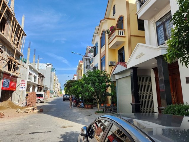 Sai phạm trong quản lý đất đai, cựu Phó Chủ tịch tỉnh Thanh Hóa bị khởi tố- Ảnh 1.