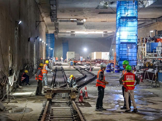 Hai tuyến metro sắp khởi công ở Hà Nội: Mỗi tuyến 'vướng' một kiểu- Ảnh 2.
