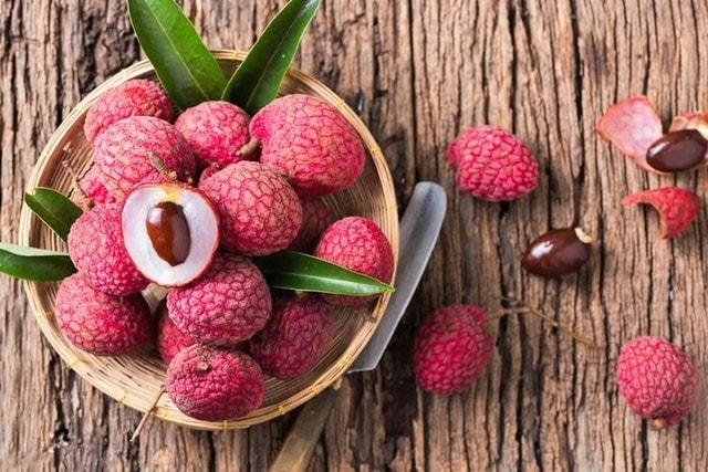 3 tác dụng phụ của quả vải và lưu ý khi ăn vải- Ảnh 1.