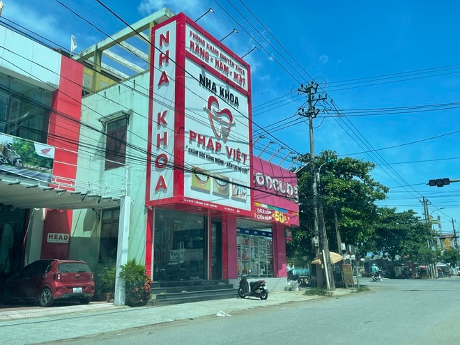 Quảng Bình: Nhiều cơ sở nha khoa không phép đóng cửa đối phó, lén lút hoạt động trở lại- Ảnh 9.