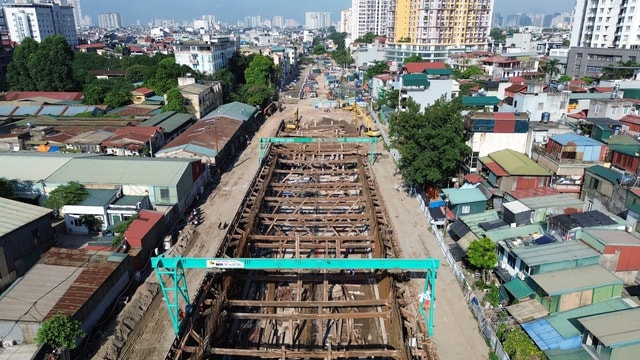 Hà Nội: Nhiều công trình xây dựng thiếu giàn giáo, rào chắn, hồ sơ chưa đạt- Ảnh 2.