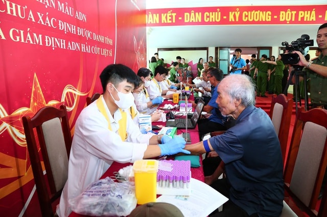 Giọt nước mắt ‘đoàn tụ’ sau nửa thế kỷ chờ mong nhờ phương pháp giám định ADN- Ảnh 4.