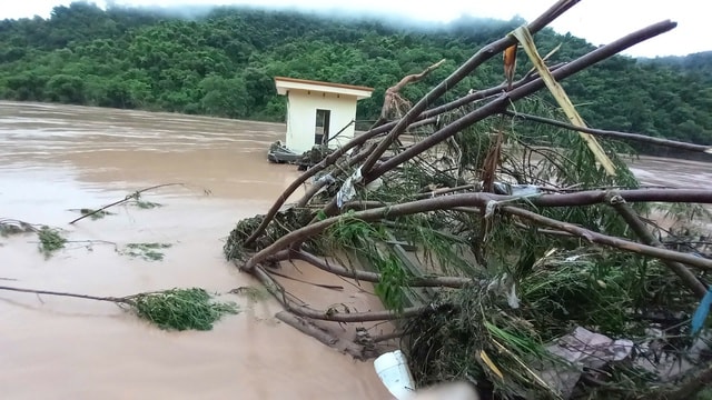 Mưa lũ khốc liệt từ đầu mùa, chuyên gia cảnh báo gì?- Ảnh 2.