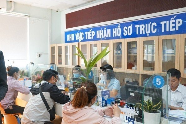 Quy định mới tăng chế tài xử phạt đối với hành vi chậm, trốn đóng BHXH, BHYT- Ảnh 1.
